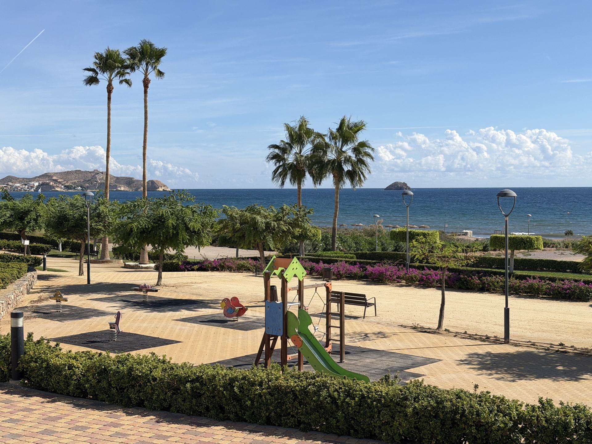 Los Nardos beach